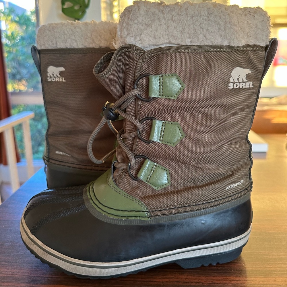 Sorel Yoot Pac Nylon Winter Boots Size 4